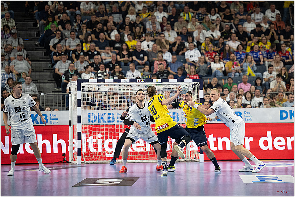 DHB-Pokal Lidl-F4 - THW Kiel - Rhein-Neckar Löwen; Köln, 12.04.2025