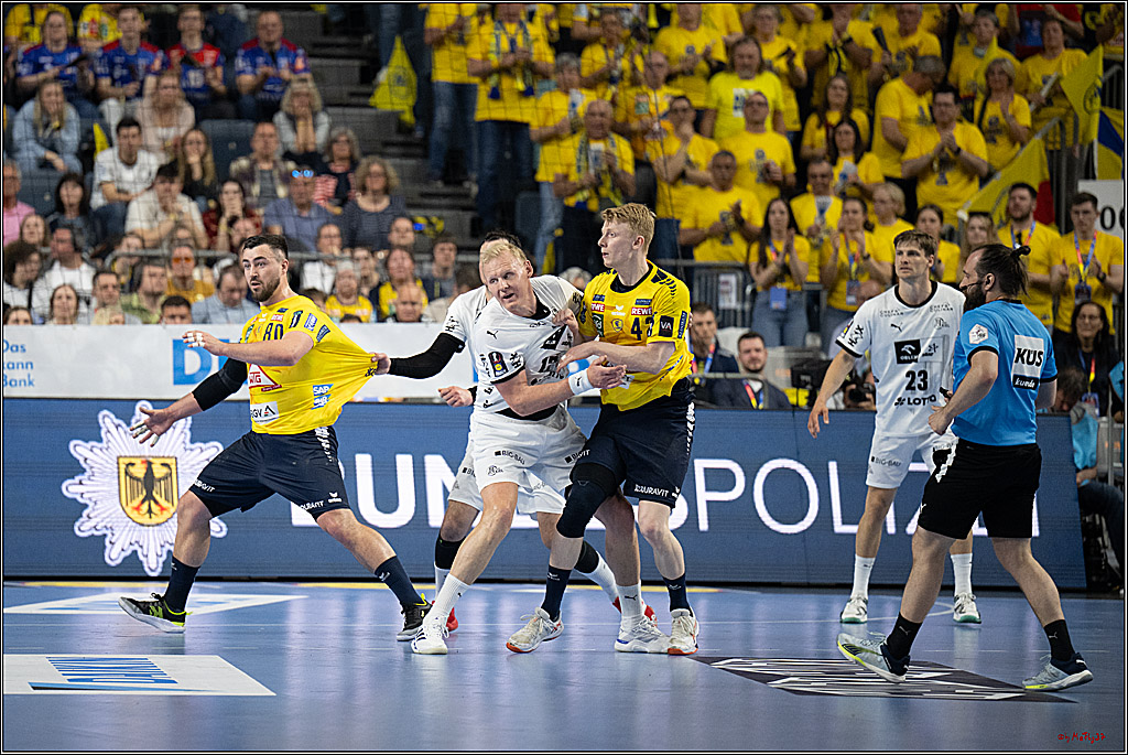 DHB-Pokal Lidl-F4 - THW Kiel - Rhein-Neckar Löwen; Köln, 12.04.2025