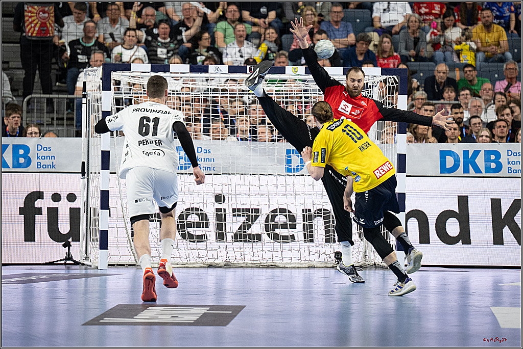 DHB-Pokal Lidl-F4 - THW Kiel - Rhein-Neckar Löwen; Köln, 12.04.2025
