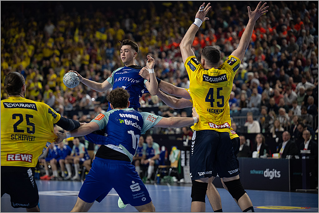 DHB-Pokal Lidl-F4  Spiel um 3. Platz - Rhein-Neckar Löwen - HBW Balingen-Weilstetten; Köln, 13.04.2025