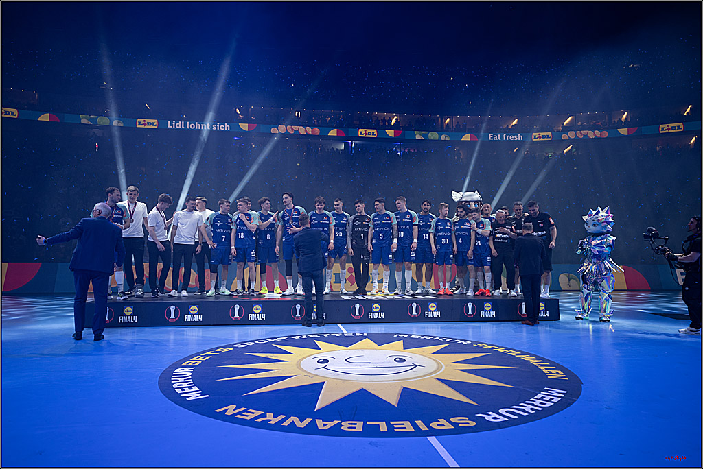 DHB-Pokal Lidl-F4  Spiel um 3. Platz - Rhein-Neckar Löwen - HBW Balingen-Weilstetten; Köln, 13.04.2025