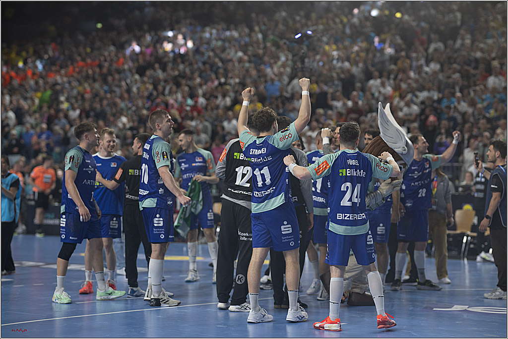 DHB-Pokal Lidl-F4  Spiel um 3. Platz - Rhein-Neckar Löwen - HBW Balingen-Weilstetten; Köln, 13.04.2025