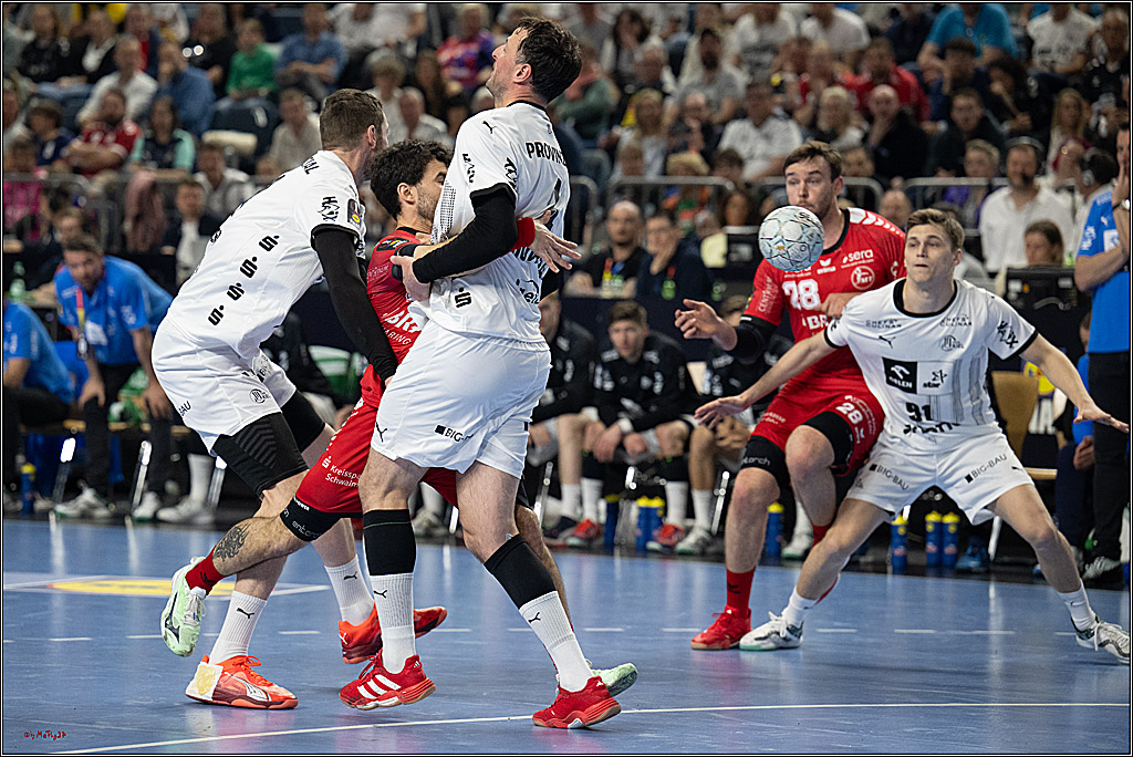 DHB-Pokal Lidl-F4  Finale - THW Kiel - MT Melsungen; Köln, 13.04.2025