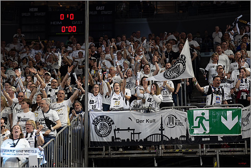 DHB-Pokal Lidl-F4  Finale - THW Kiel - MT Melsungen; Köln, 13.04.2025