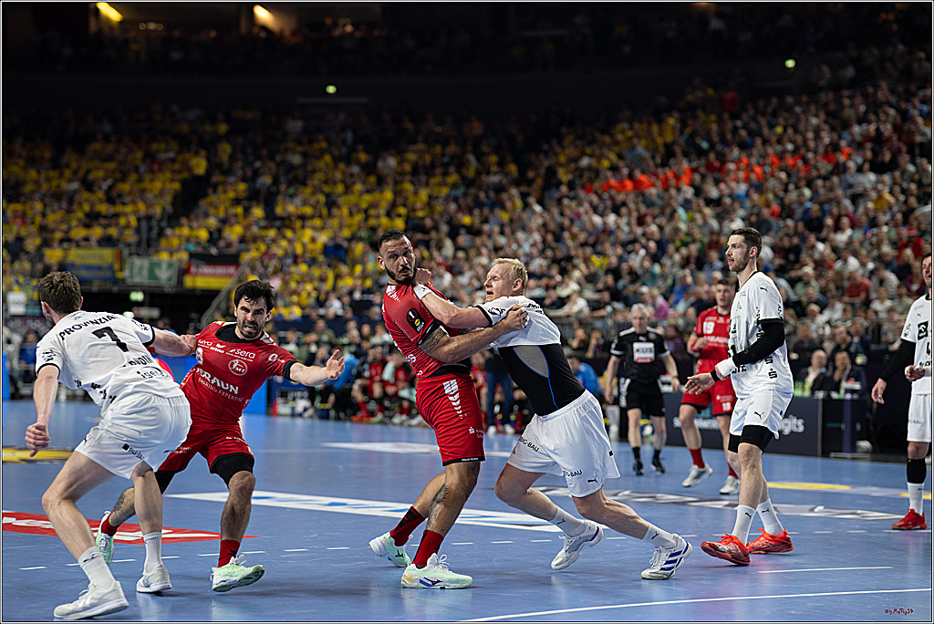 DHB-Pokal Lidl-F4  Finale - THW Kiel - MT Melsungen; Köln, 13.04.2025