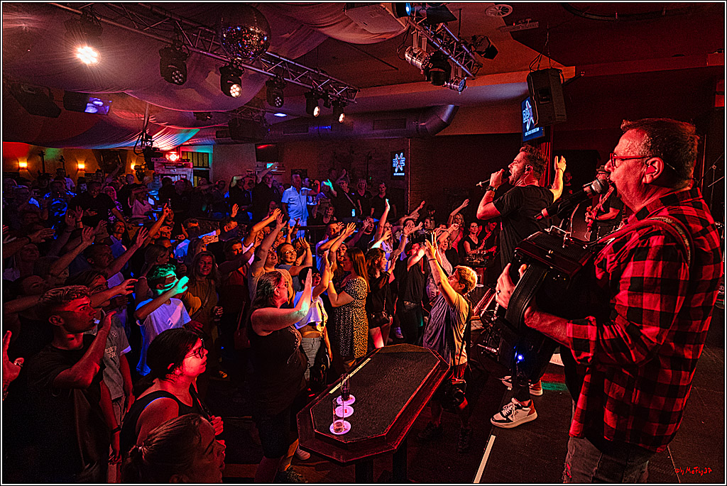 Raeuber in Groove Bar; Koeln, 08.09.2023