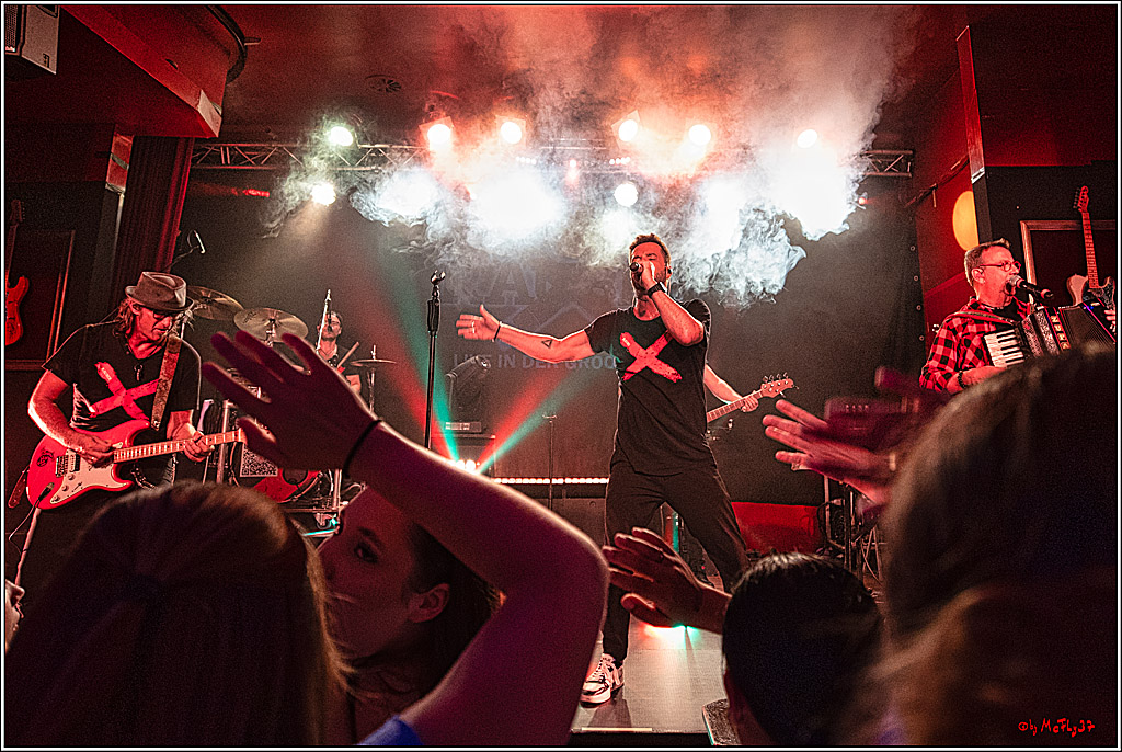 Raeuber in Groove Bar; Koeln, 08.09.2023