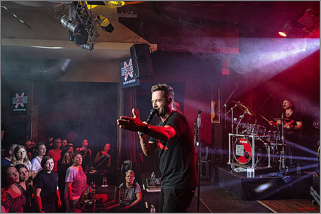 Raeuber in Groove Bar; Koeln, 08.09.2023