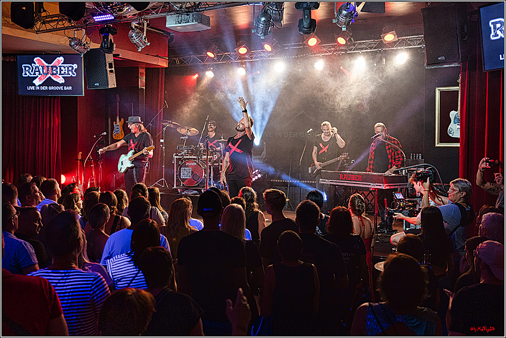 Raeuber in Groove Bar; Koeln, 08.09.2023