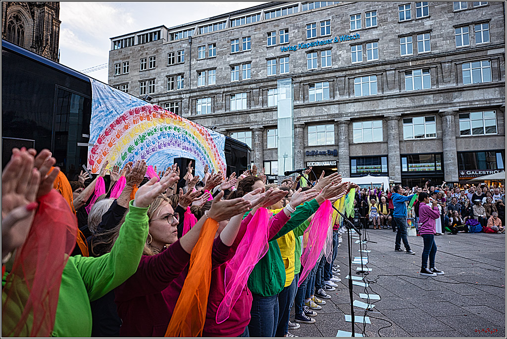 Segnungsgottesdienst (fuer queere Paare) am Koelner Dom - Jugendchor St. Stephan; Koeln, 20.09.2023