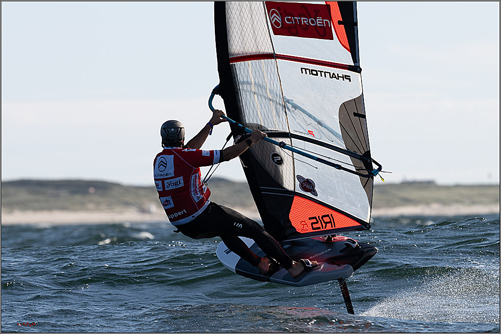 PWA 2024 - Slalom Foil - Man and Woman; Sylt, 02.10.2024