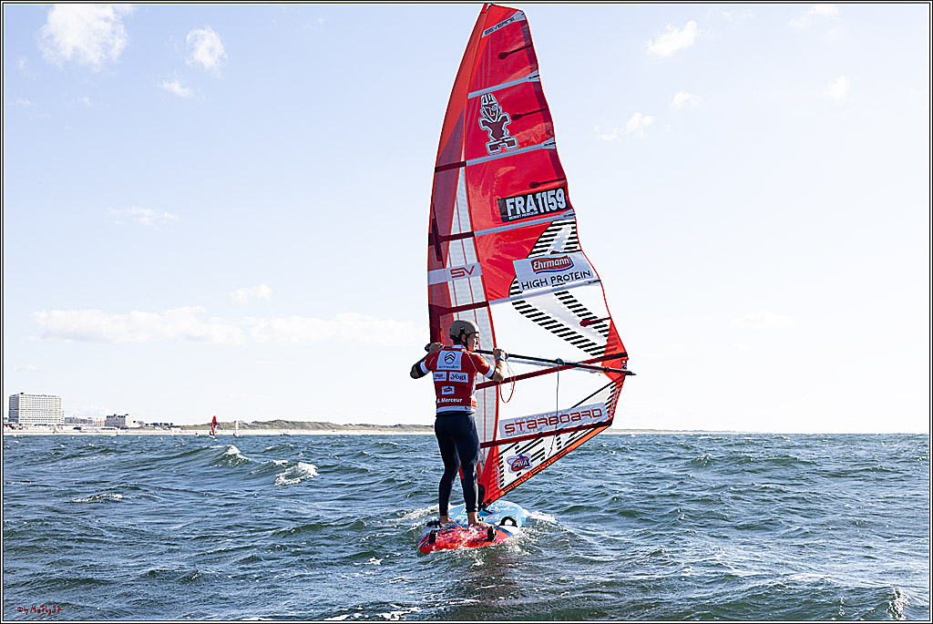 PWA 2024 - Slalom Foil - Man and Woman; Sylt, 02.10.2024