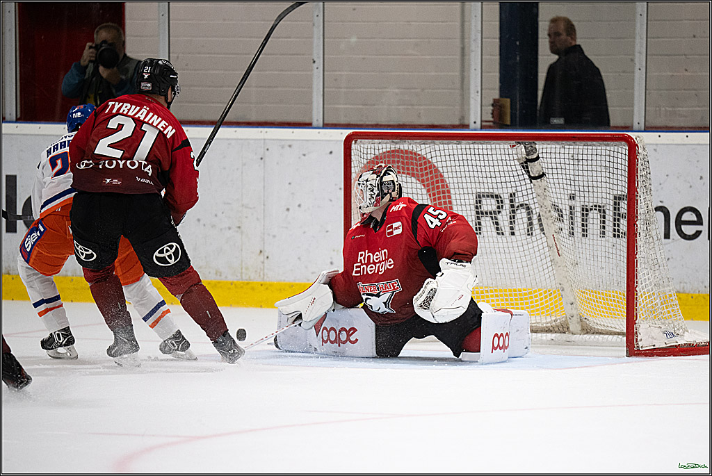 PENNY DEL; Testspiel Koelner Haie - Tappara Tempere; Koeln, 14.08.2025