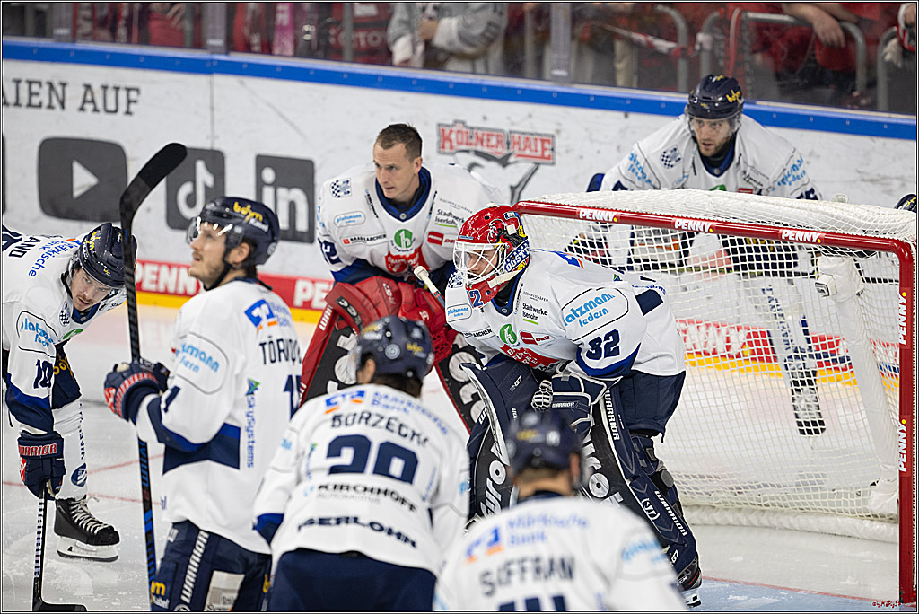 PENNY DEL 1; Kölner Haie - Iserlohn Roosters; Köln, 12.10.2025