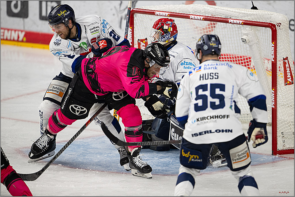PENNY DEL 1; Kölner Haie - Iserlohn Roosters; Köln, 12.10.2025