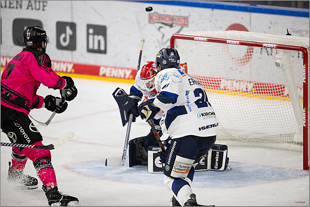PENNY DEL 1; Kölner Haie - Iserlohn Roosters; Köln, 12.10.2025