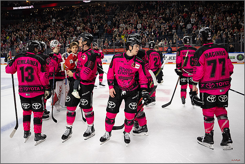 PENNY DEL 1; Kölner Haie - Iserlohn Roosters; Köln, 12.10.2025