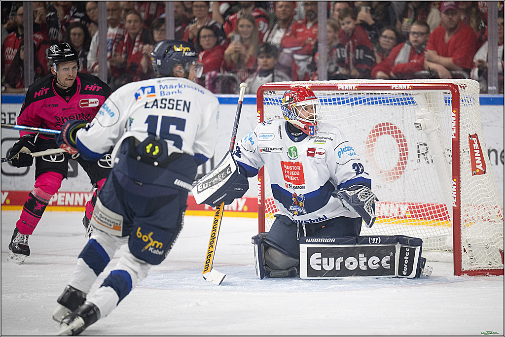 PENNY DEL 1; Koelner Haie - Iserlohn Roosters; Koeln, 12.10.2025