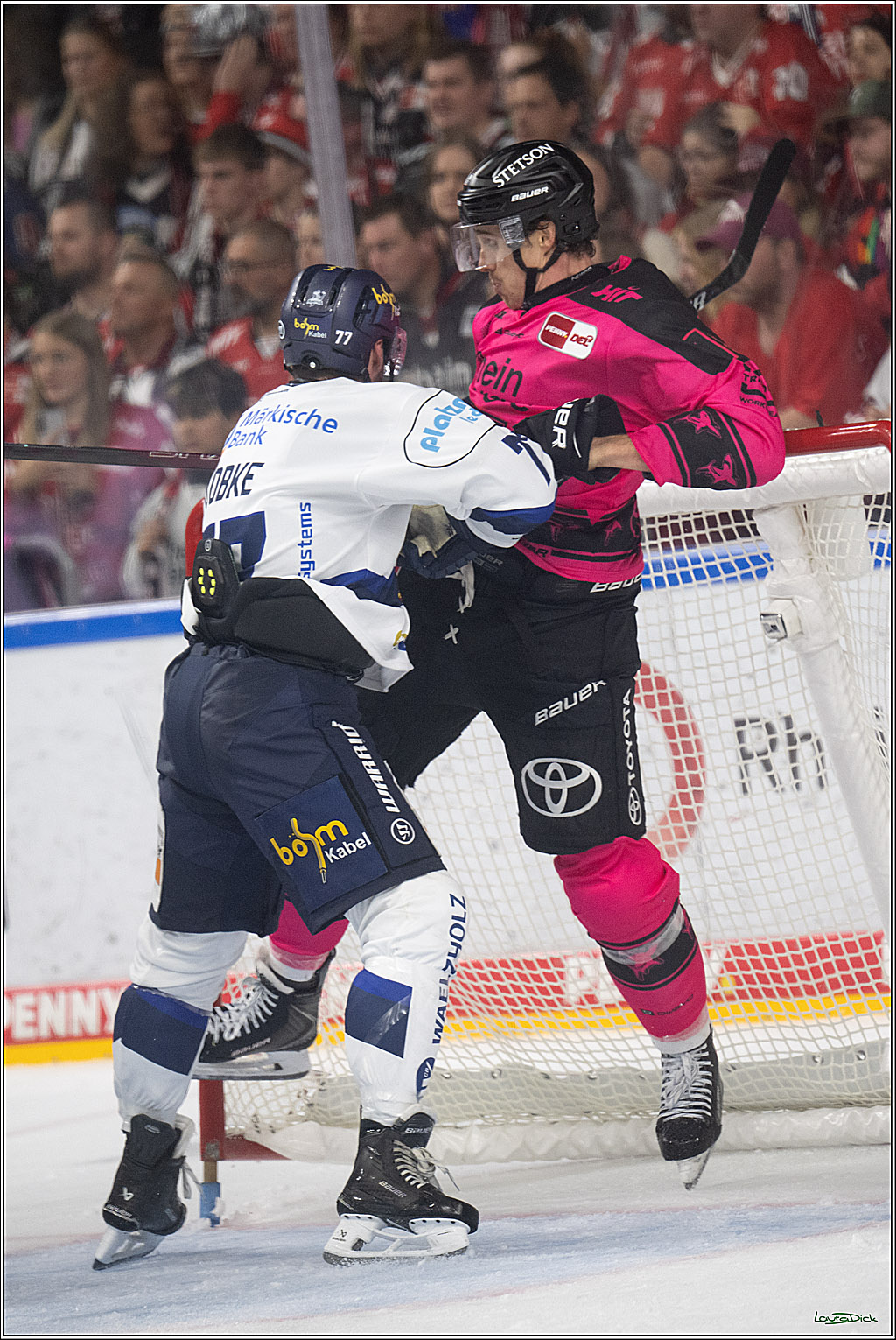 PENNY DEL 1; Koelner Haie - Iserlohn Roosters; Koeln, 12.10.2025