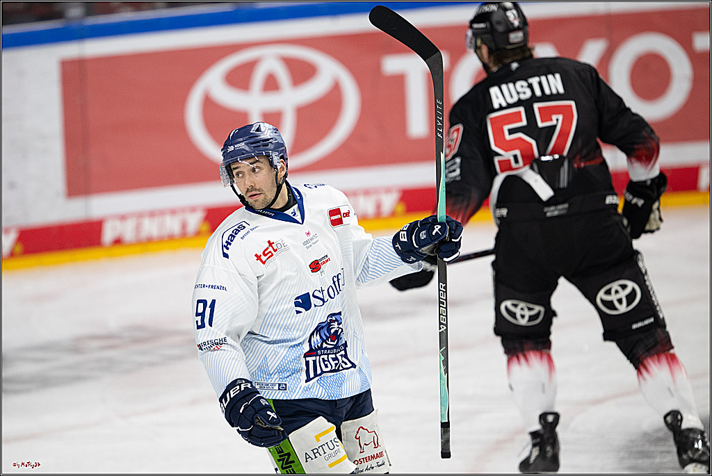 PENNY DEL 1; Kölner Haie - Straubing Tigers; Köln, 19.10.2025