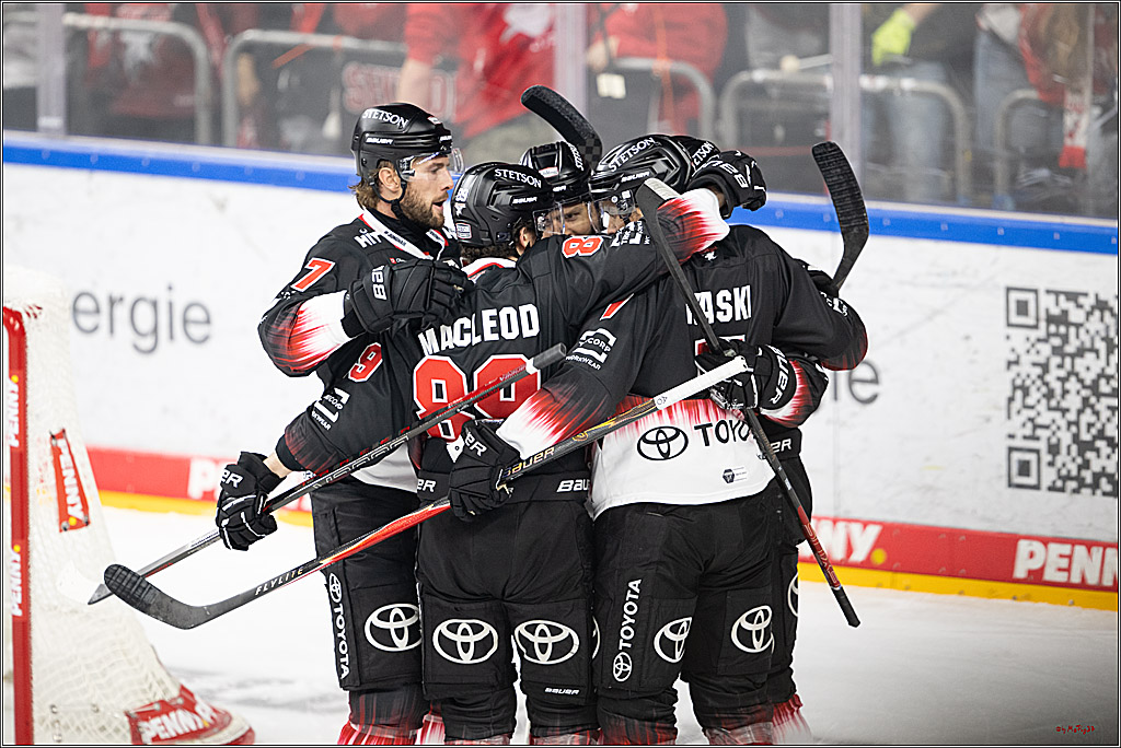 PENNY DEL 1; Kölner Haie - Straubing Tigers; Köln, 19.10.2025