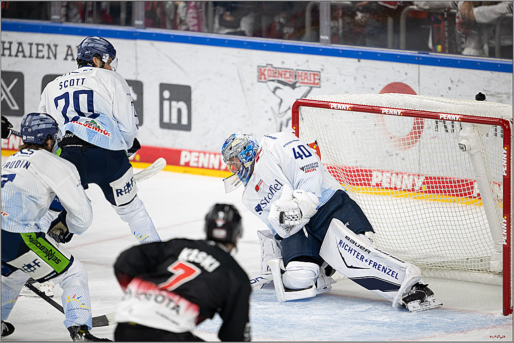 PENNY DEL 1; Kölner Haie - Straubing Tigers; Köln, 19.10.2025