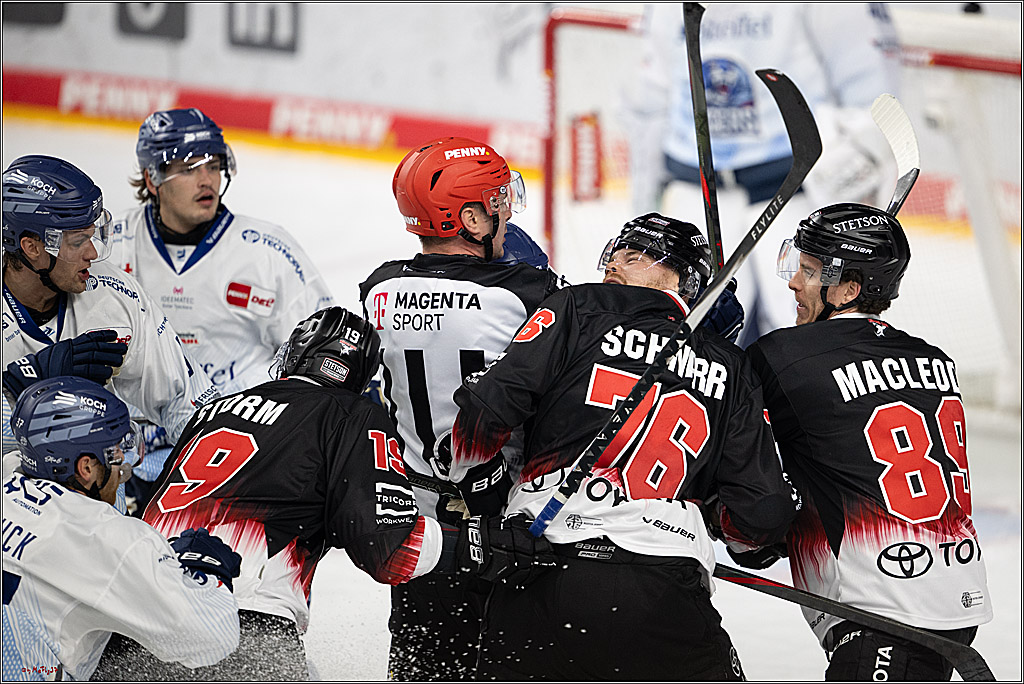 PENNY DEL 1; Kölner Haie - Straubing Tigers; Köln, 19.10.2025