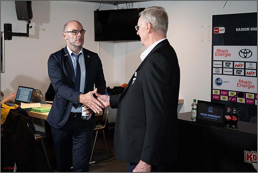 PENNY DEL 1; Kölner Haie - Straubing Tigers; Köln, 19.10.2025