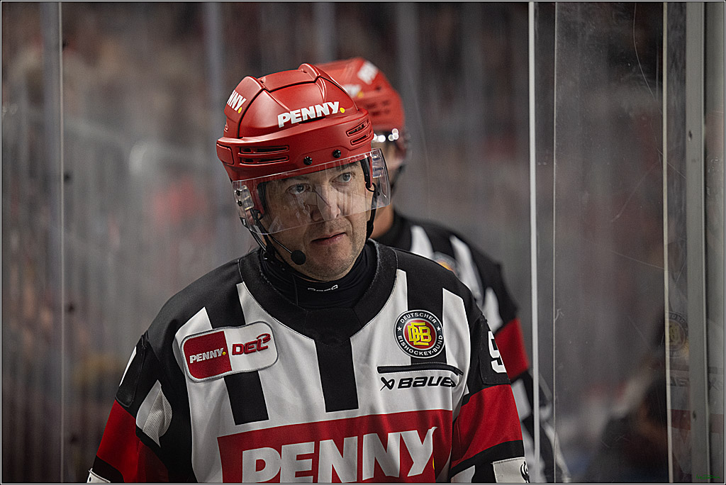 PENNY DEL 1; Koelner Haie - Straubing Tigers; Koeln, 19.10.2025