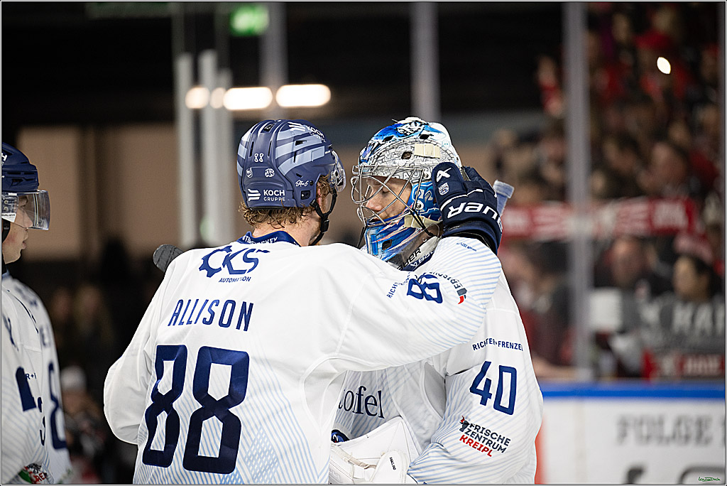PENNY DEL 1; Koelner Haie - Straubing Tigers; Koeln, 19.10.2025