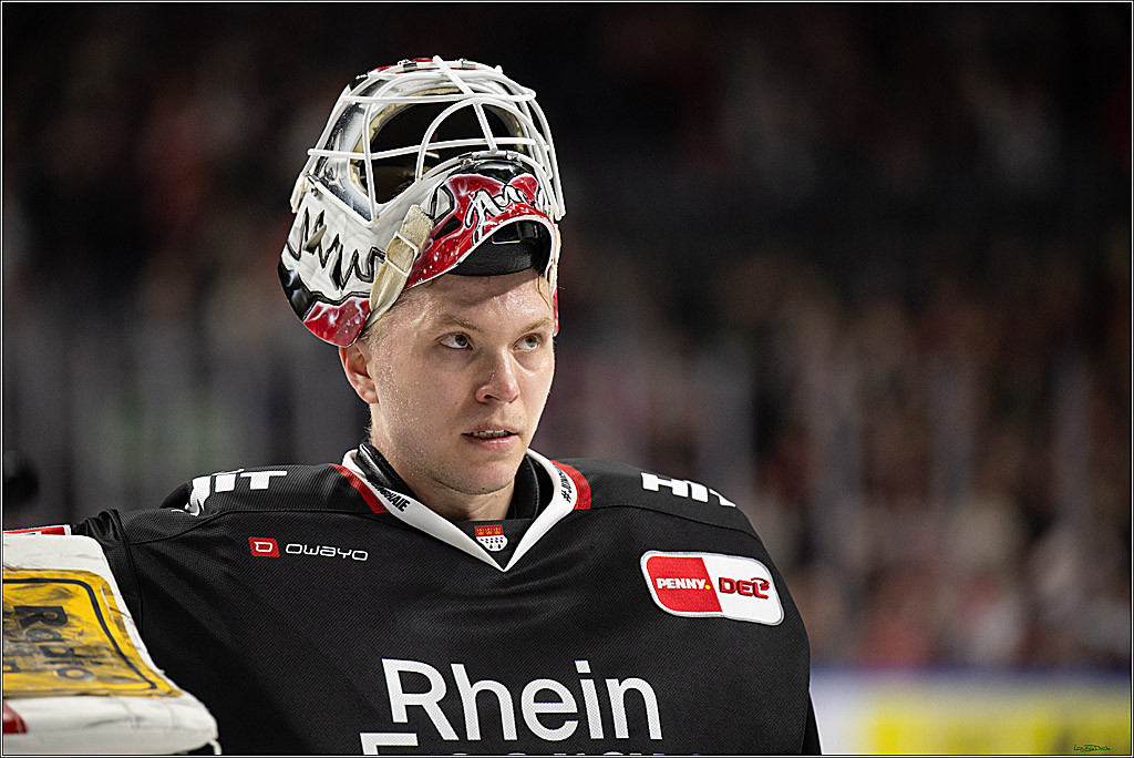 PENNY DEL 1; Koelner Haie - Straubing Tigers; Koeln, 19.10.2025