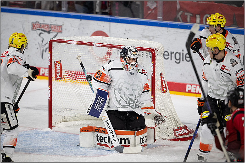 PENNY DEL 1; Kölner Haie - Löwen Frankfurt; Köln, 26.10.2025