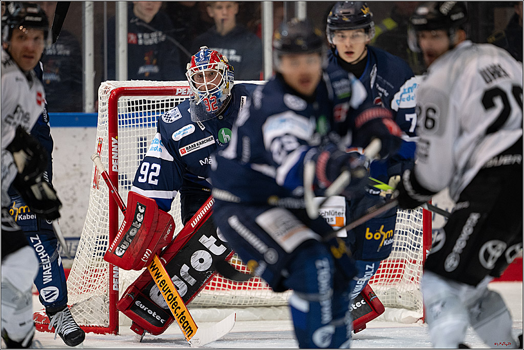 PENNY DEL 1; Iserlohn Roosters - Kölner Haie; Iserlohn, 28.10.2025
