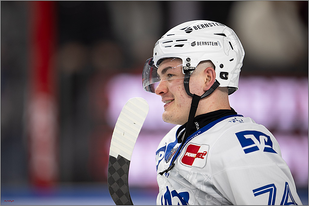 PENNY DEL 1; Kölner Haie - Adler Mannheim; Köln, 25.11.2025