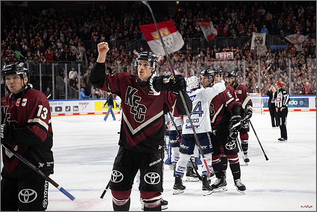 PENNY DEL 1; Kölner Haie - Adler Mannheim; Köln, 14.12.2025