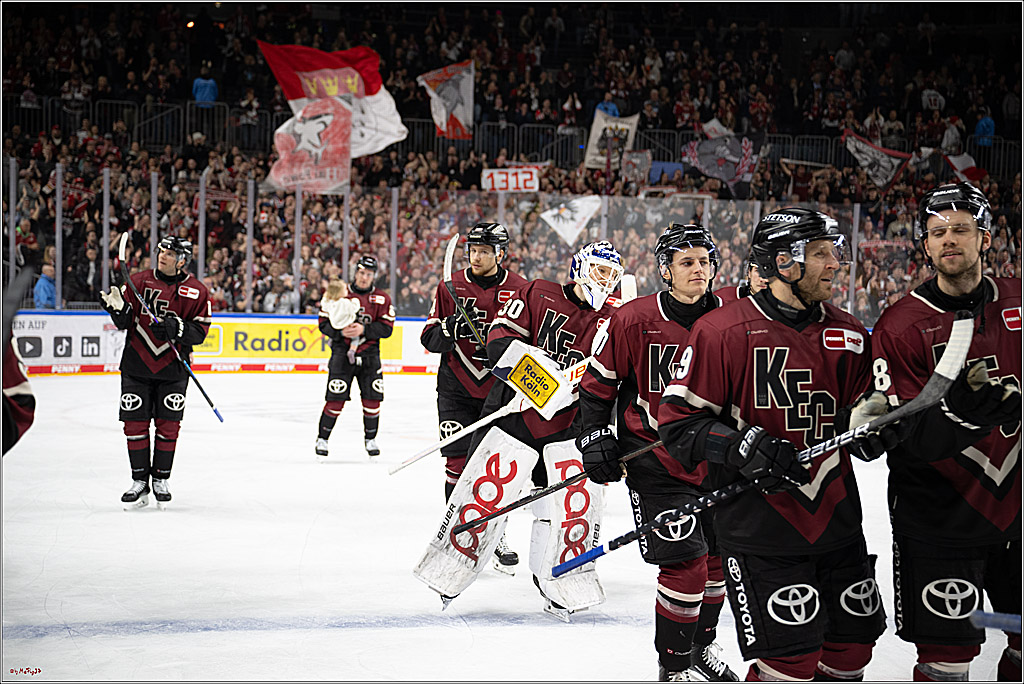 PENNY DEL 1; Kölner Haie - Adler Mannheim; Köln, 14.12.2025