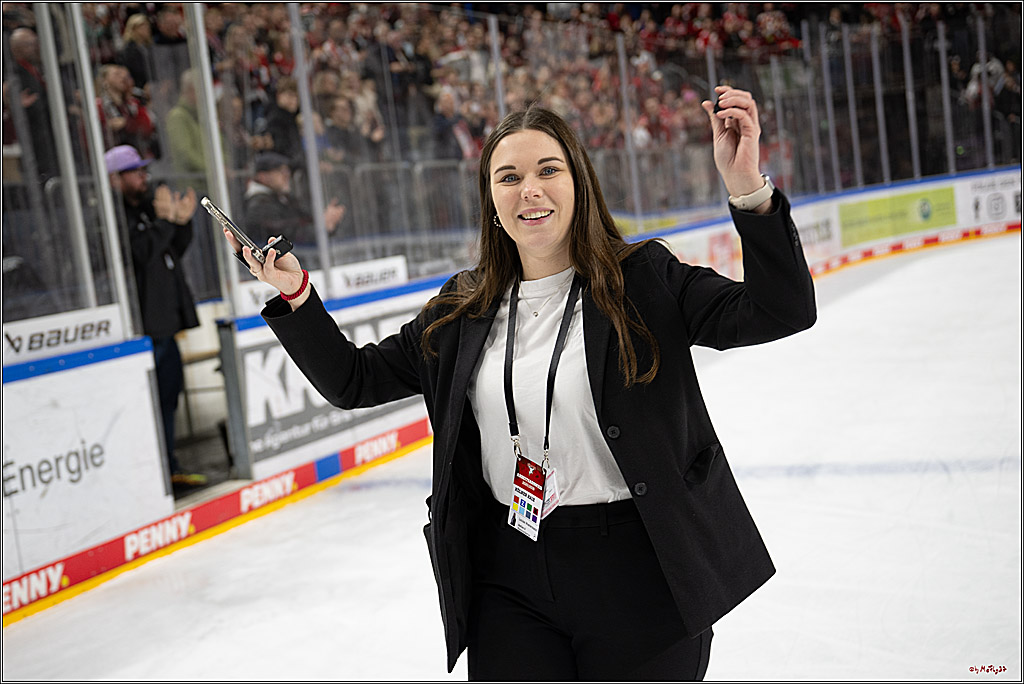 PENNY DEL 1; Kölner Haie - Adler Mannheim; Köln, 14.12.2025