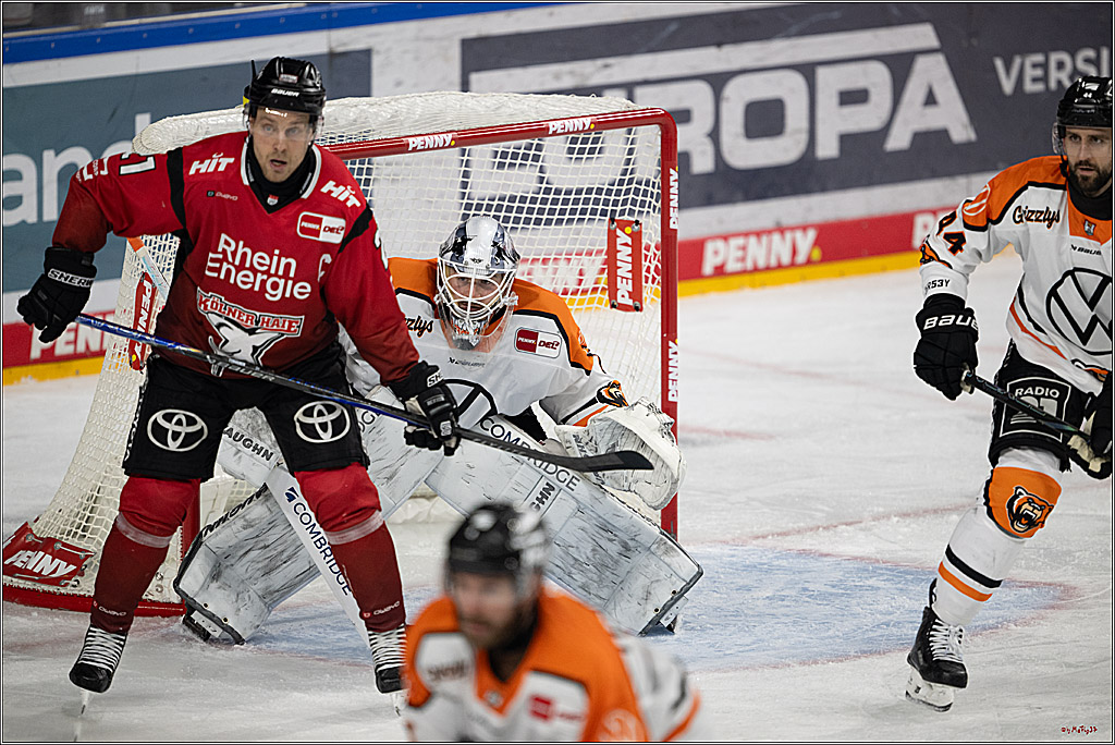 PENNY DEL; Kölner Haie - Grizzly Wolfsburg; Köln, 18.12.2025