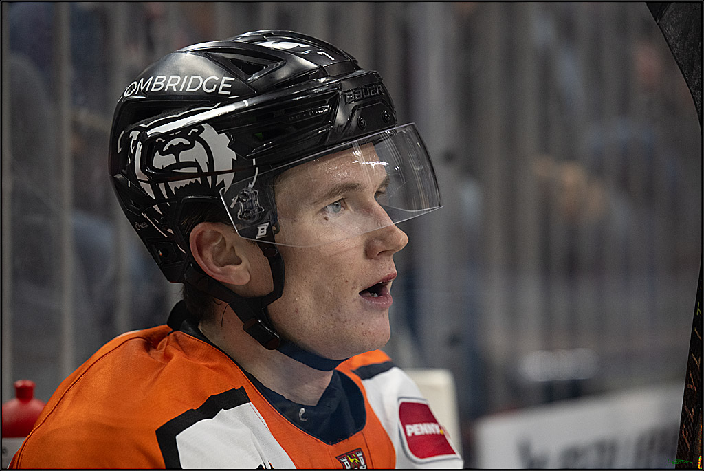 PENNY DEL; Kölner Haie-Grizzlys Wolfsburg; Köln, 18.12.2025