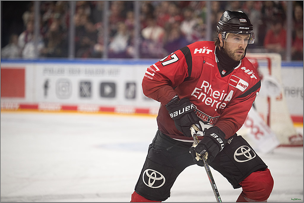 PENNY DEL; Kölner Haie-Grizzlys Wolfsburg; Köln, 18.12.2025