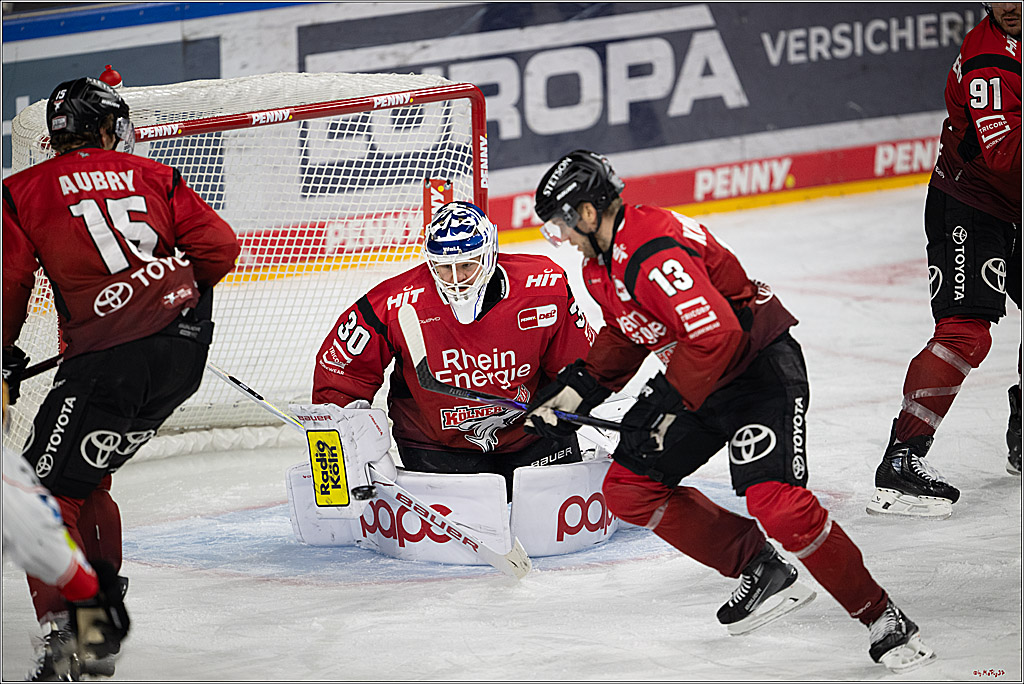 PENNY DEL: Kölner Haie - Fischtown Pinguins Bremerhaven; Köln, 26.12.2025