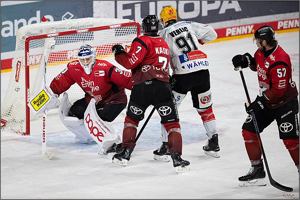 PENNY DEL: Kölner Haie - Fischtown Pinguins Bremerhaven; Köln, 26.12.2025
