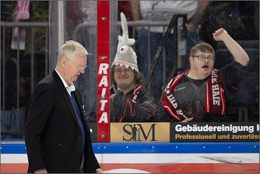 PENNY DEL: Kölner Haie - Fischtown Pinguins Bremerhaven; Köln, 26.12.2025