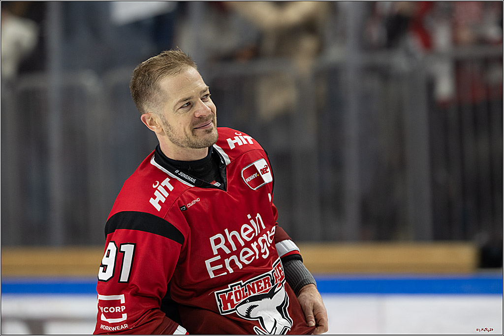 PENNY DEL: Kölner Haie - Fischtown Pinguins Bremerhaven; Köln, 26.12.2025