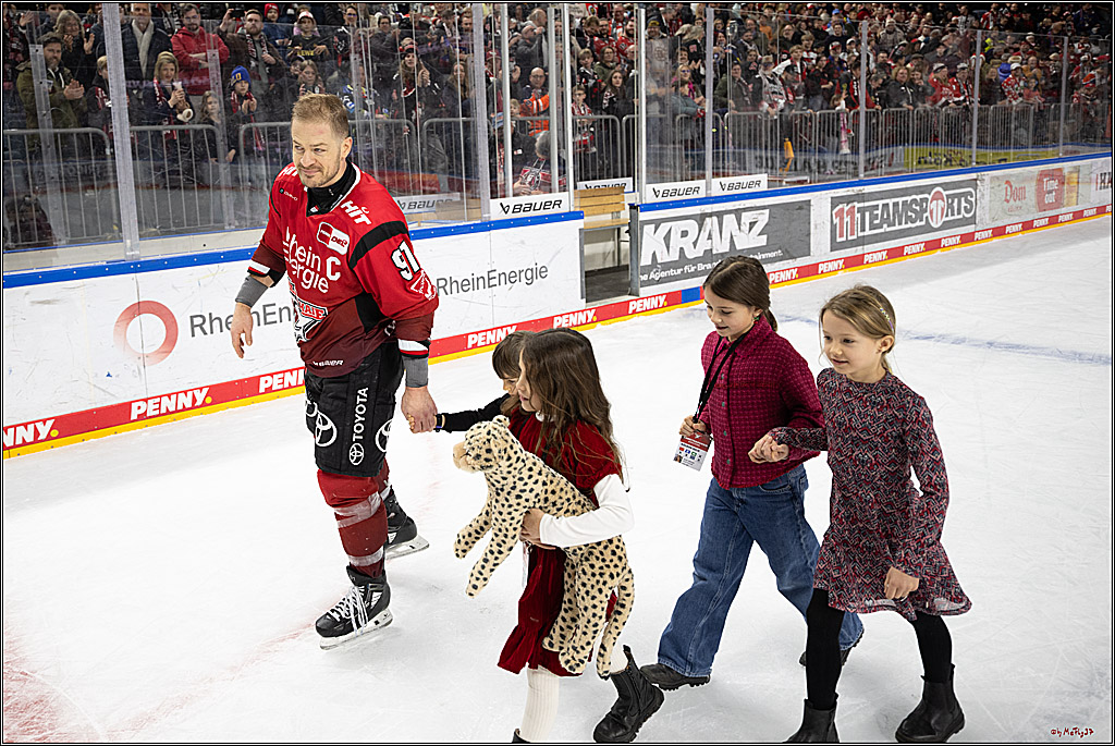 PENNY DEL: Kölner Haie - Fischtown Pinguins Bremerhaven; Köln, 26.12.2025