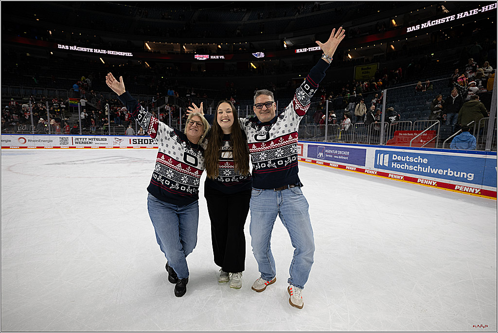 PENNY DEL: Kölner Haie - Fischtown Pinguins Bremerhaven; Köln, 26.12.2025