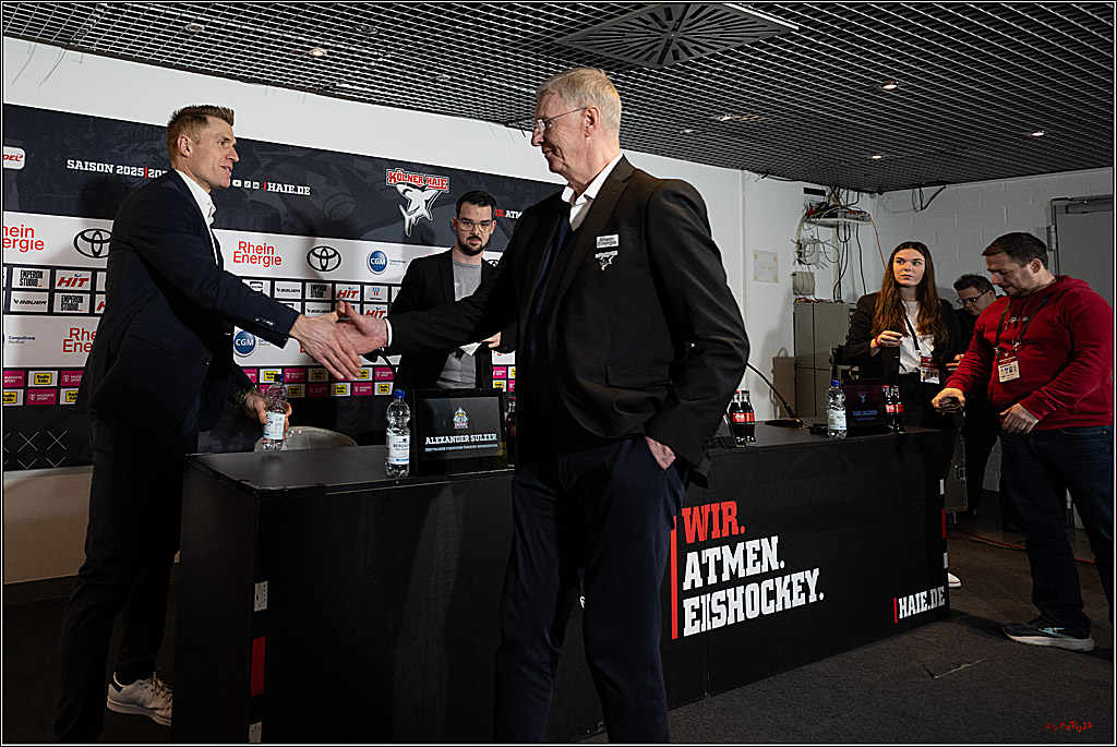 PENNY DEL: Kölner Haie - Fischtown Pinguins Bremerhaven; Köln, 26.12.2025