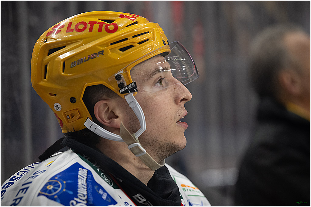 DEL: Kölner Haie - Fischtown Pinguins Bremerhaven; Köln, 26.12.2025