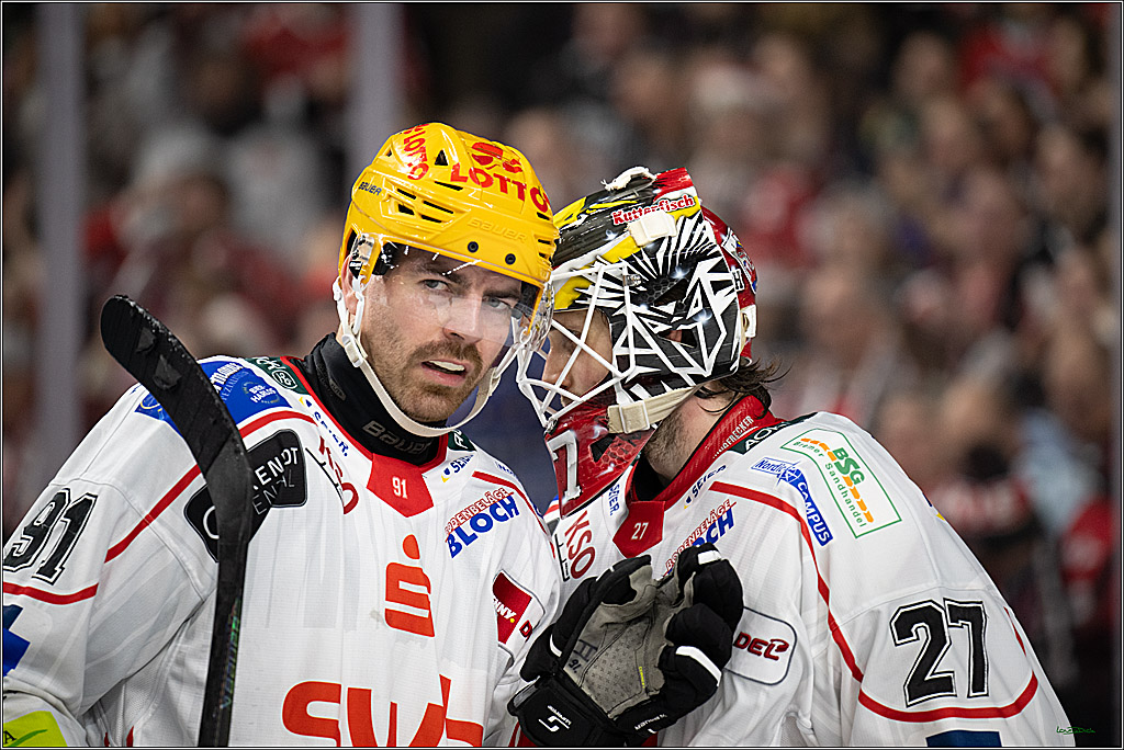 DEL: Kölner Haie - Fischtown Pinguins Bremerhaven; Köln, 26.12.2025