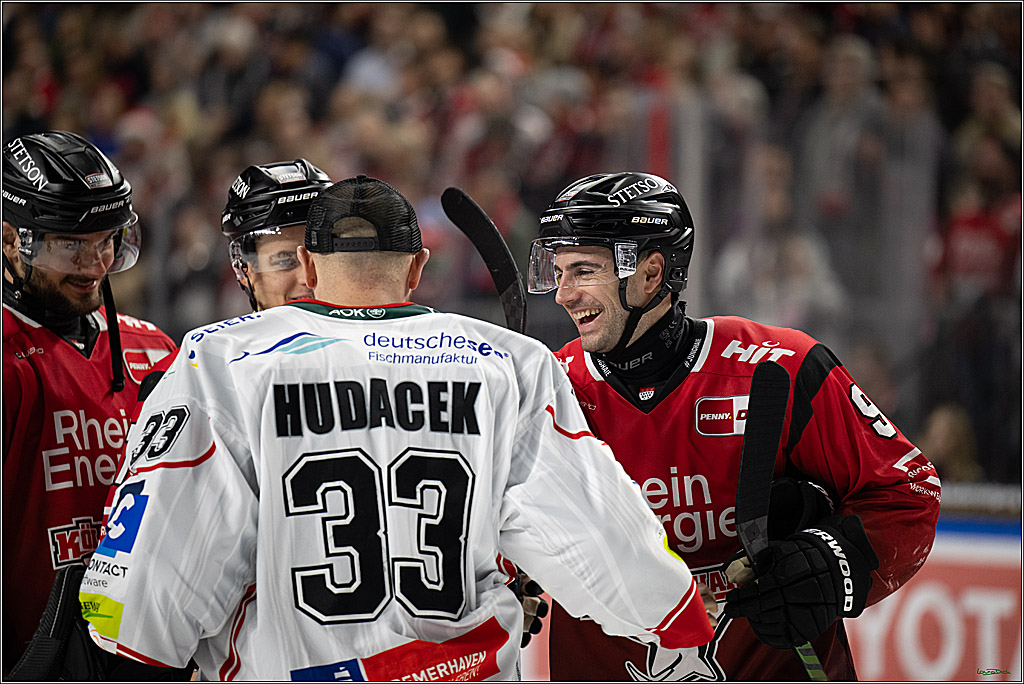 DEL: Kölner Haie - Fischtown Pinguins Bremerhaven; Köln, 26.12.2025